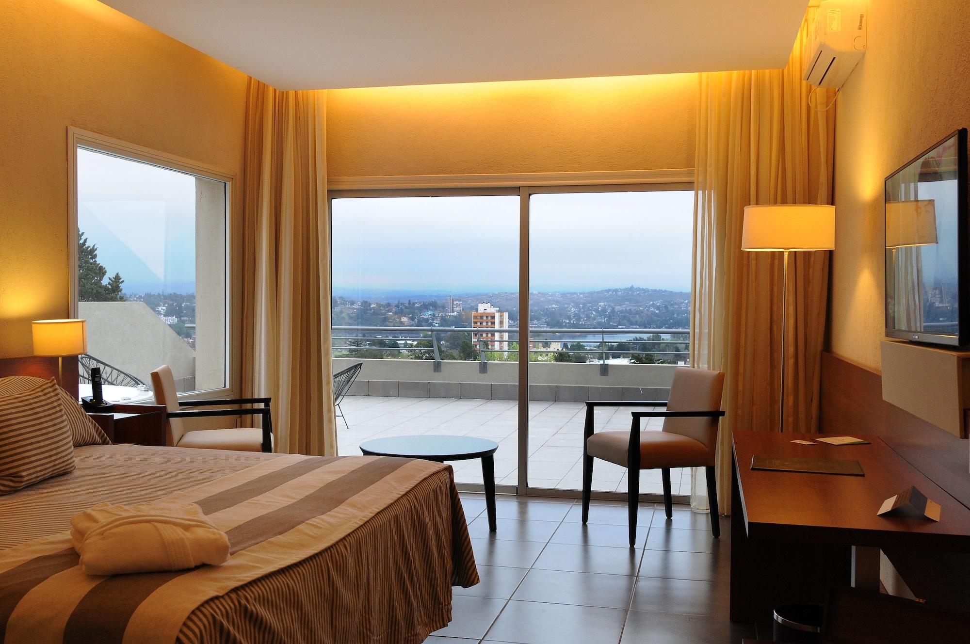 Pinares Panorama Suites, Spa & Convention Center Villa Carlos Paz Eksteriør billede