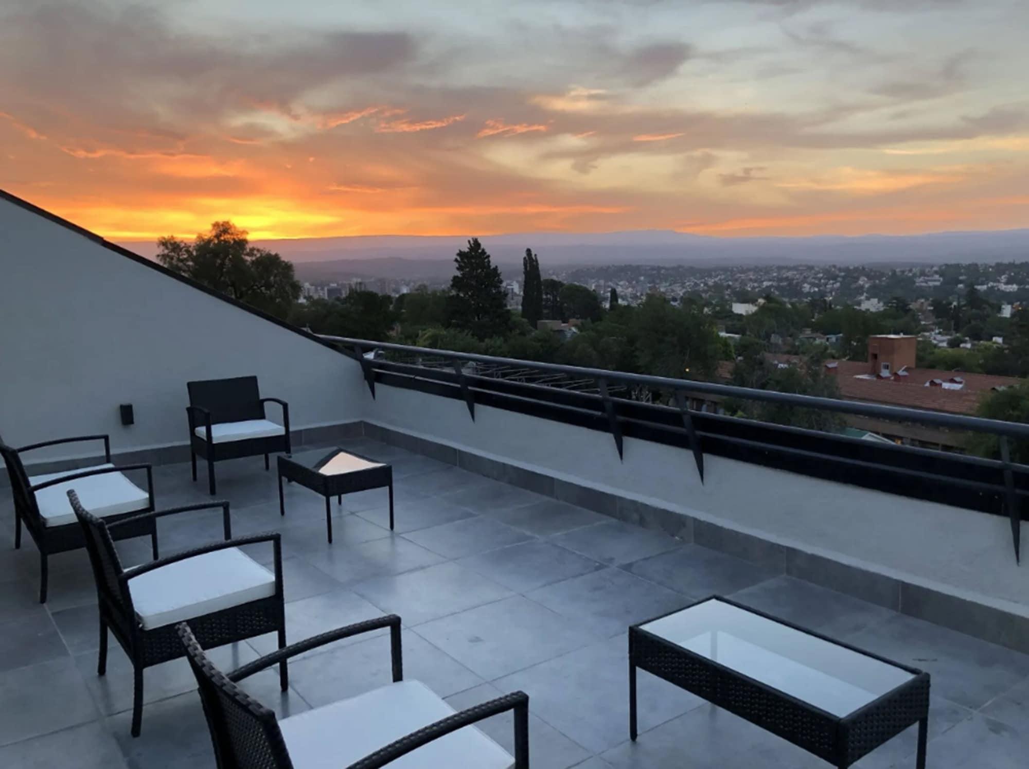 Pinares Panorama Suites, Spa & Convention Center Villa Carlos Paz Eksteriør billede
